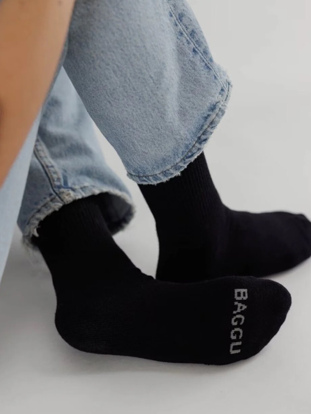 BAGGU Black Ribbed Crew Socks